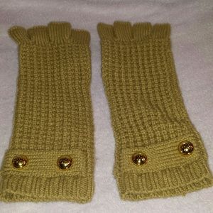 Michael kors fingerless knit gloves